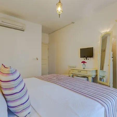 Alanarin Hotel