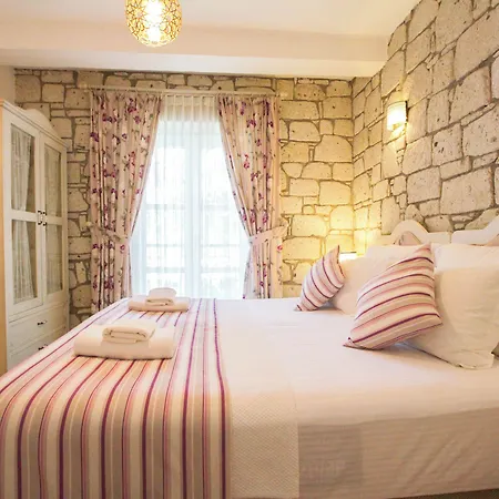 Alanarin 2* Alaçatı