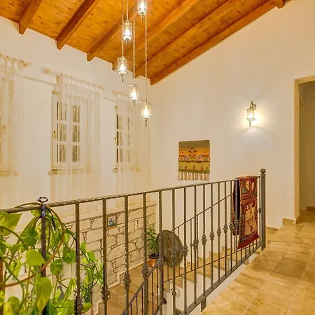 Hotel Alanarin 3*