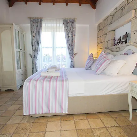 Alanarin Otel 3*