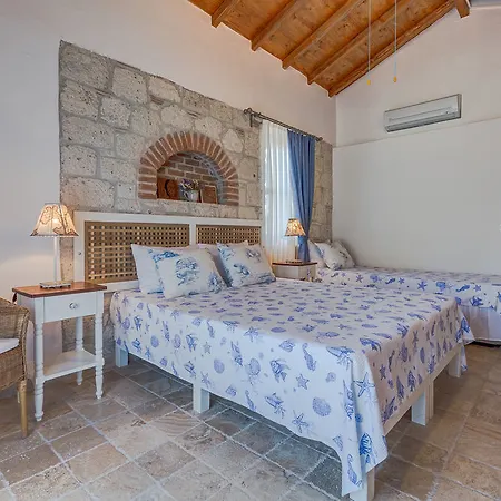 Hotel Alanarin 3*