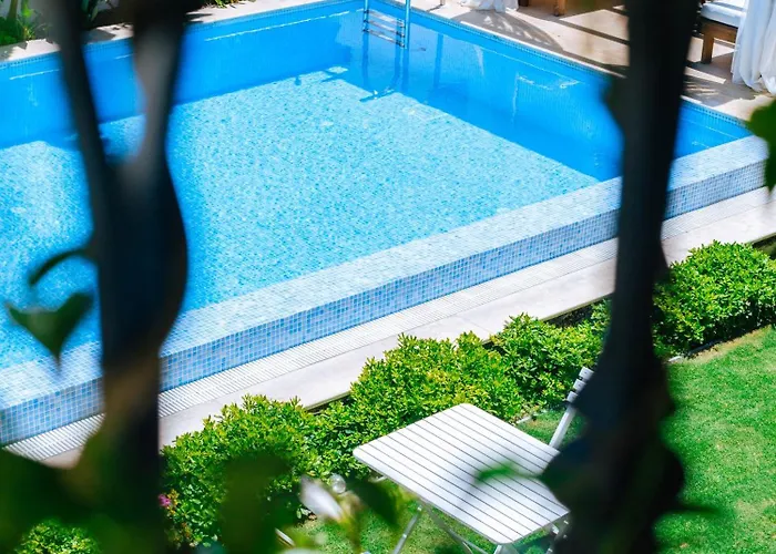 Alanarin Hotel