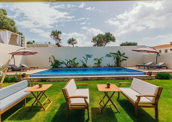 Alanarin Hotel